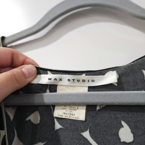 MAX STUDIO Vintage Black White Abstract Puff Sleeve Vneck Dress, Witchy, M - Picture 10 of 15